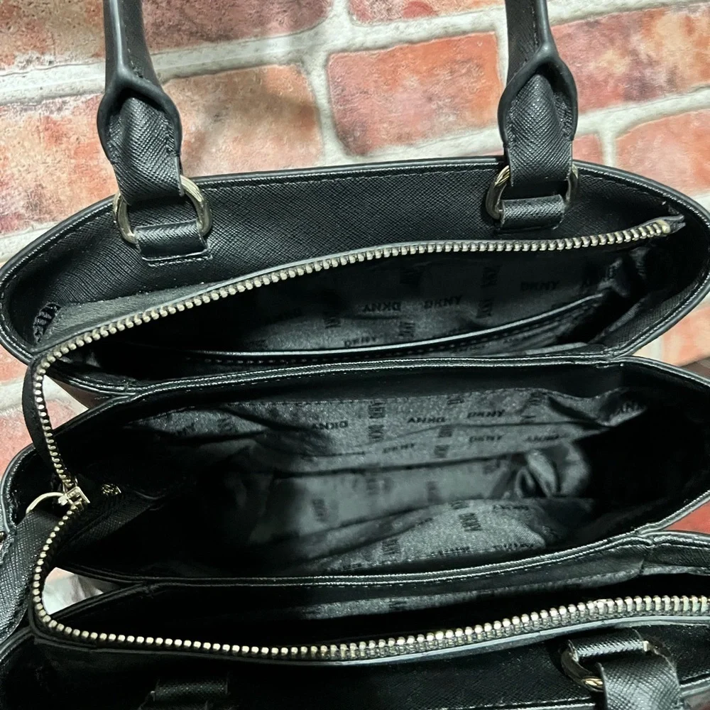 DKNY Black medium size Faux Leather Handbag
